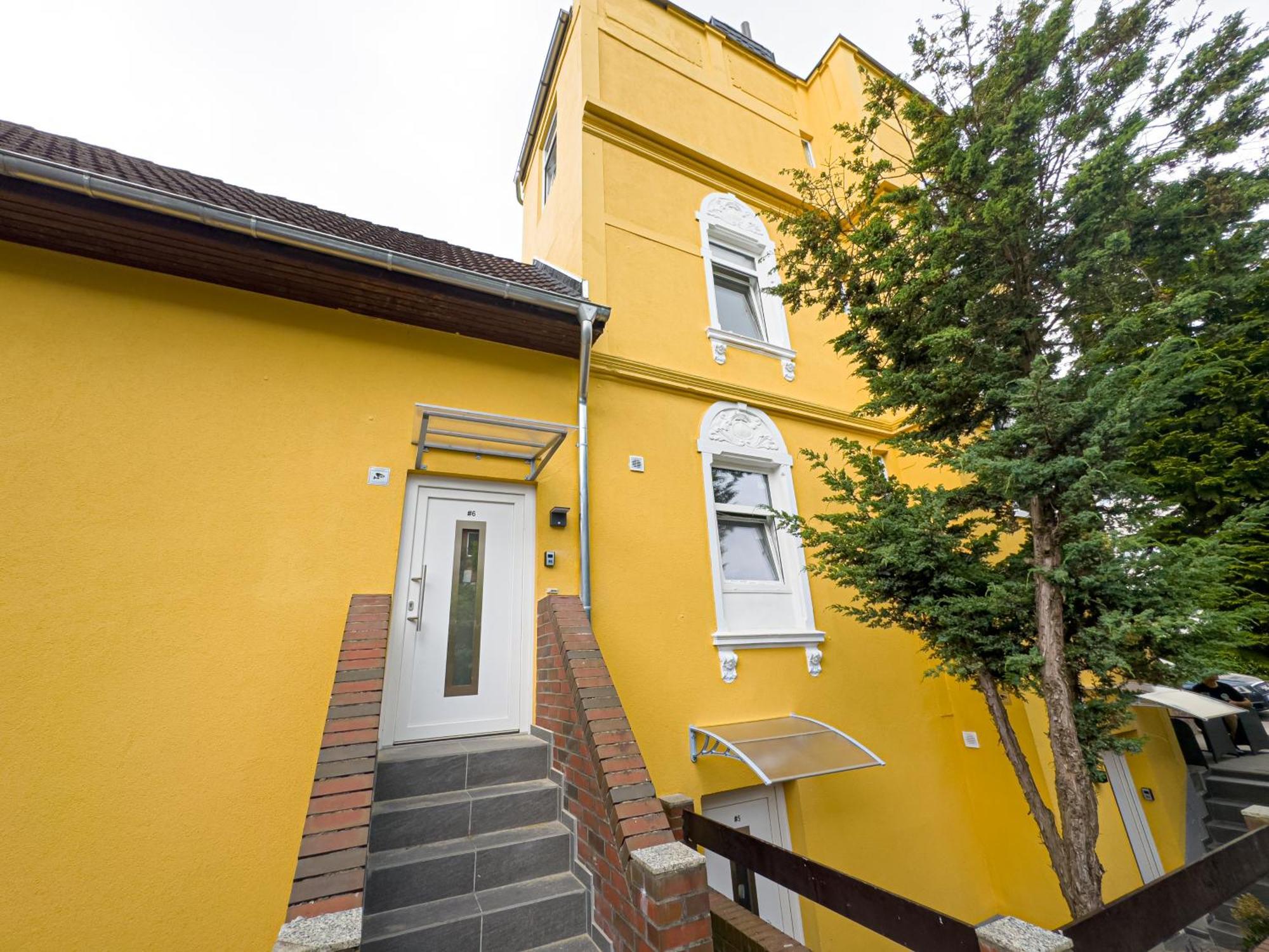 Immostay M#2 - Ferienwohnung, Wifi & 4k Tv, Waterfront Apartment BRE